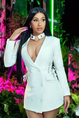 cardi b sexy pictures