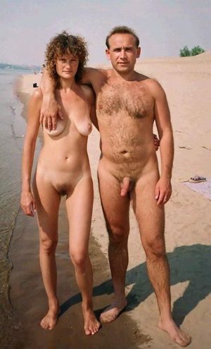 nude women public